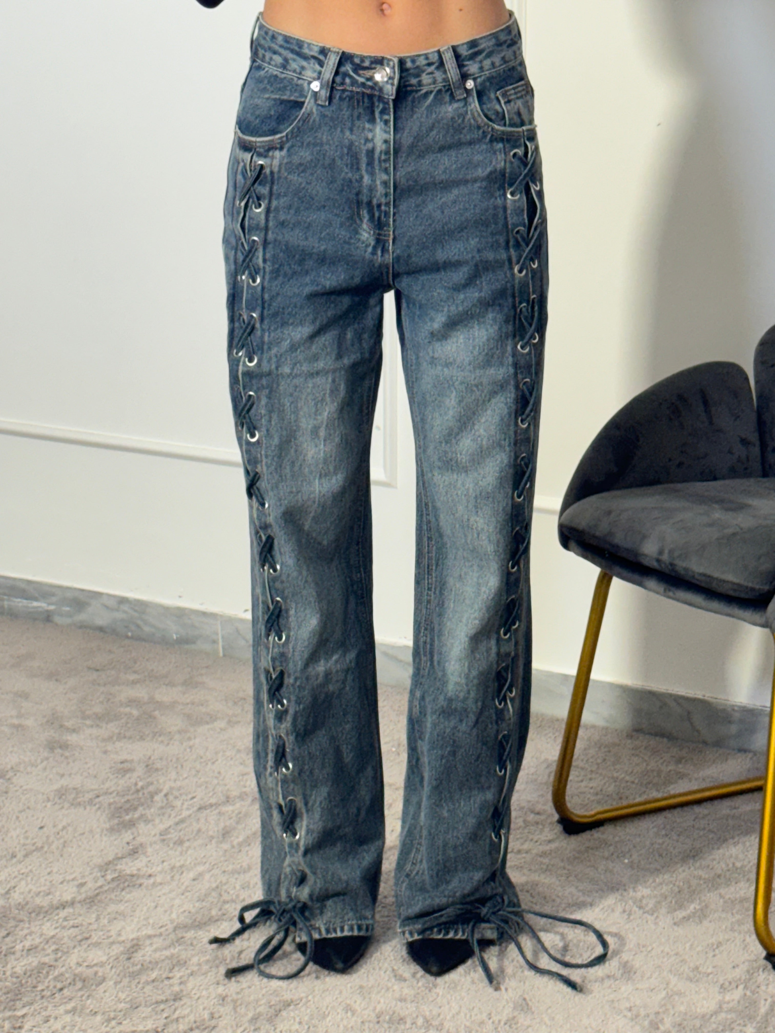 Jeans lace up
